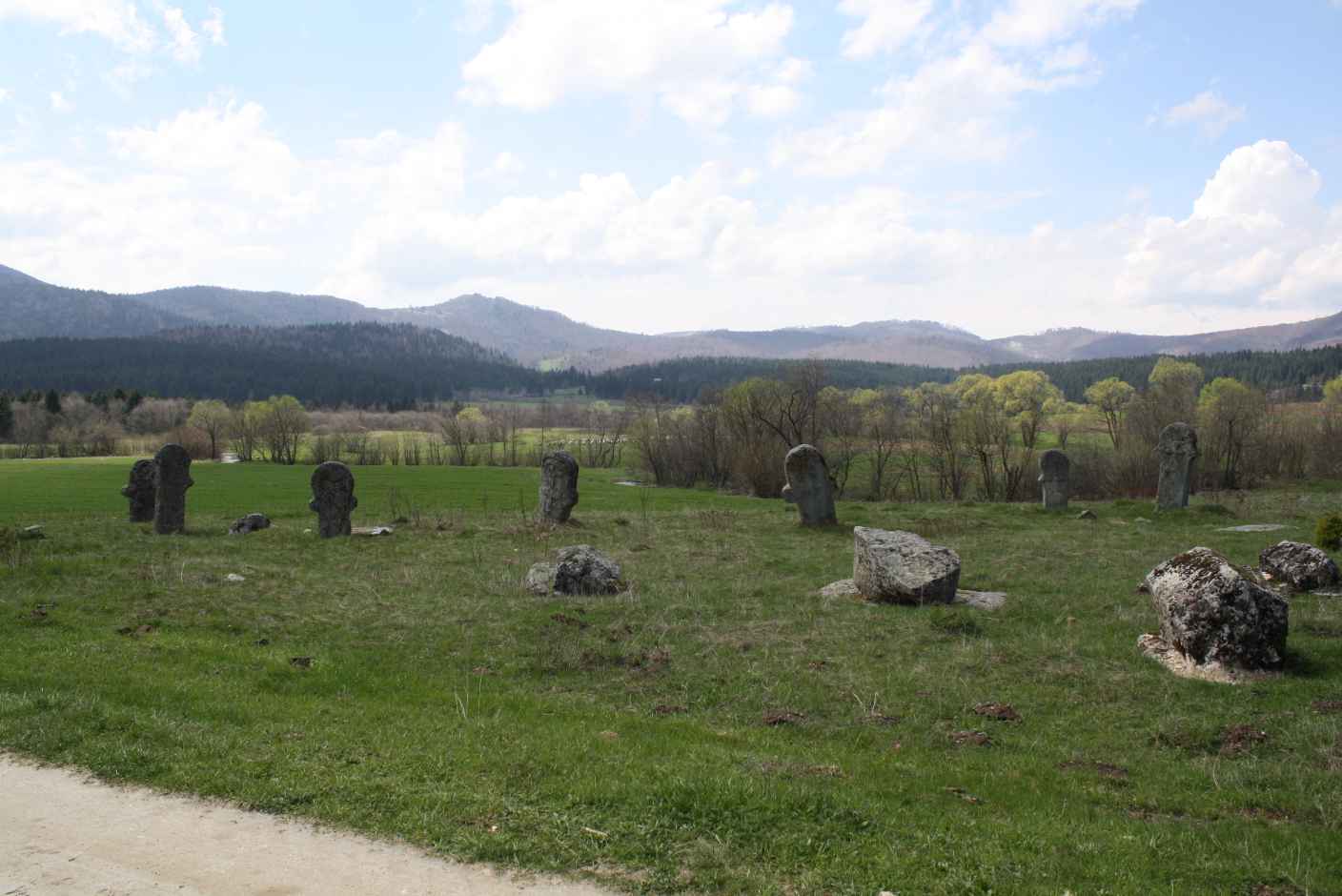 Nekropola sa stećcima Maculje, povijesno područje